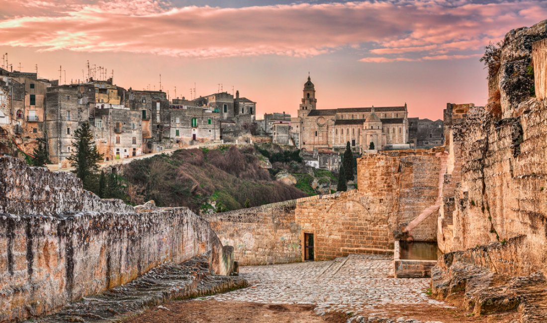 Per i vicoli di Gravina in Puglia