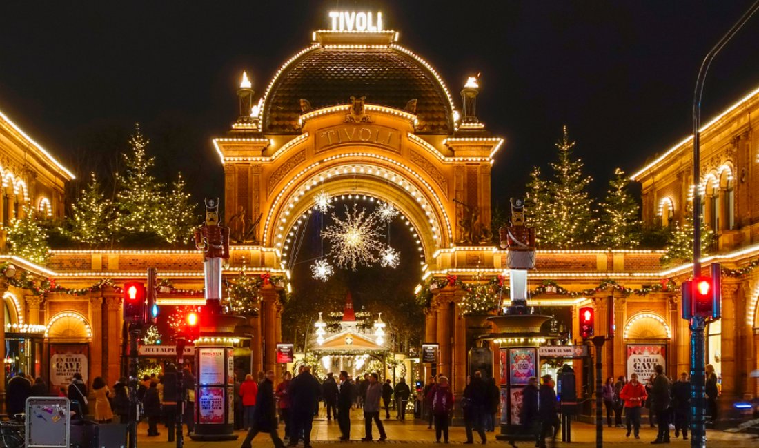 Copenaghen, Natale al parco di Tivoli. Credits footageclips / Sutterstock