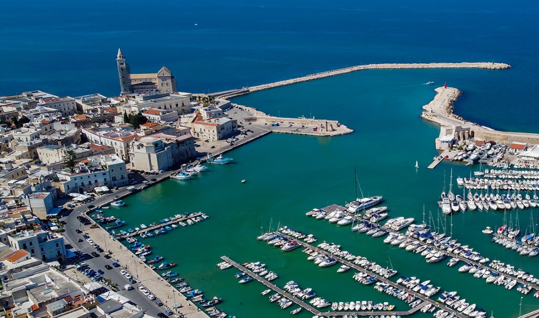 Il porto di Trani. Credits Alexandre G. ROSA / Shutterstock